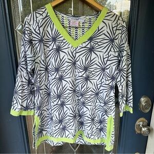 Gretchen Scott medium floral cotton 3/4 length sleeve split hem tunic white navy